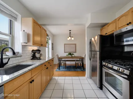 $250,000 | 4935 North Wolcott Avenue, Unit 1A, Chicago, IL 60640
