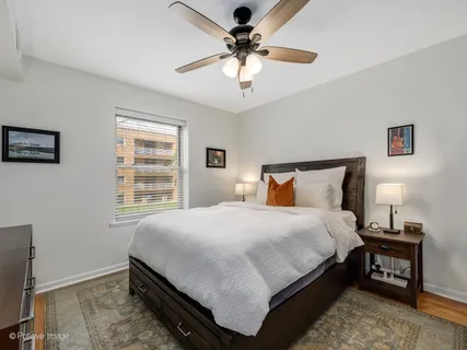 $250,000 | 4935 North Wolcott Avenue, Unit 1A, Chicago, IL 60640