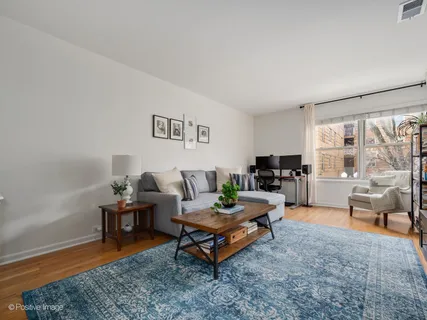 $250,000 | 4935 North Wolcott Avenue, Unit 1A, Chicago, IL 60640