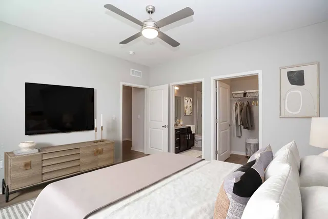 $1,010 | 10001 Oak Brg Circle, Other, KY 40219