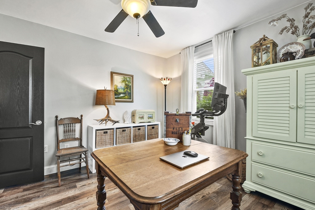 581 Middle Road Acushnet, MA 02743 - Photo 28 of 40 Gallery Image 28