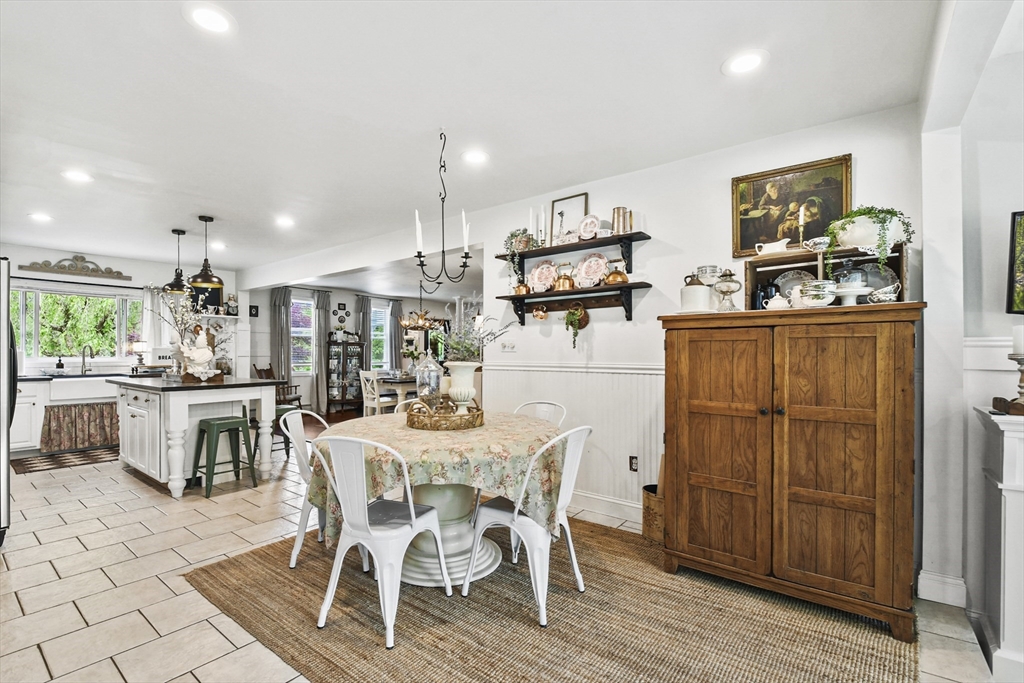 581 Middle Road Acushnet, MA 02743 - Photo 10 of 40 Gallery Image 10