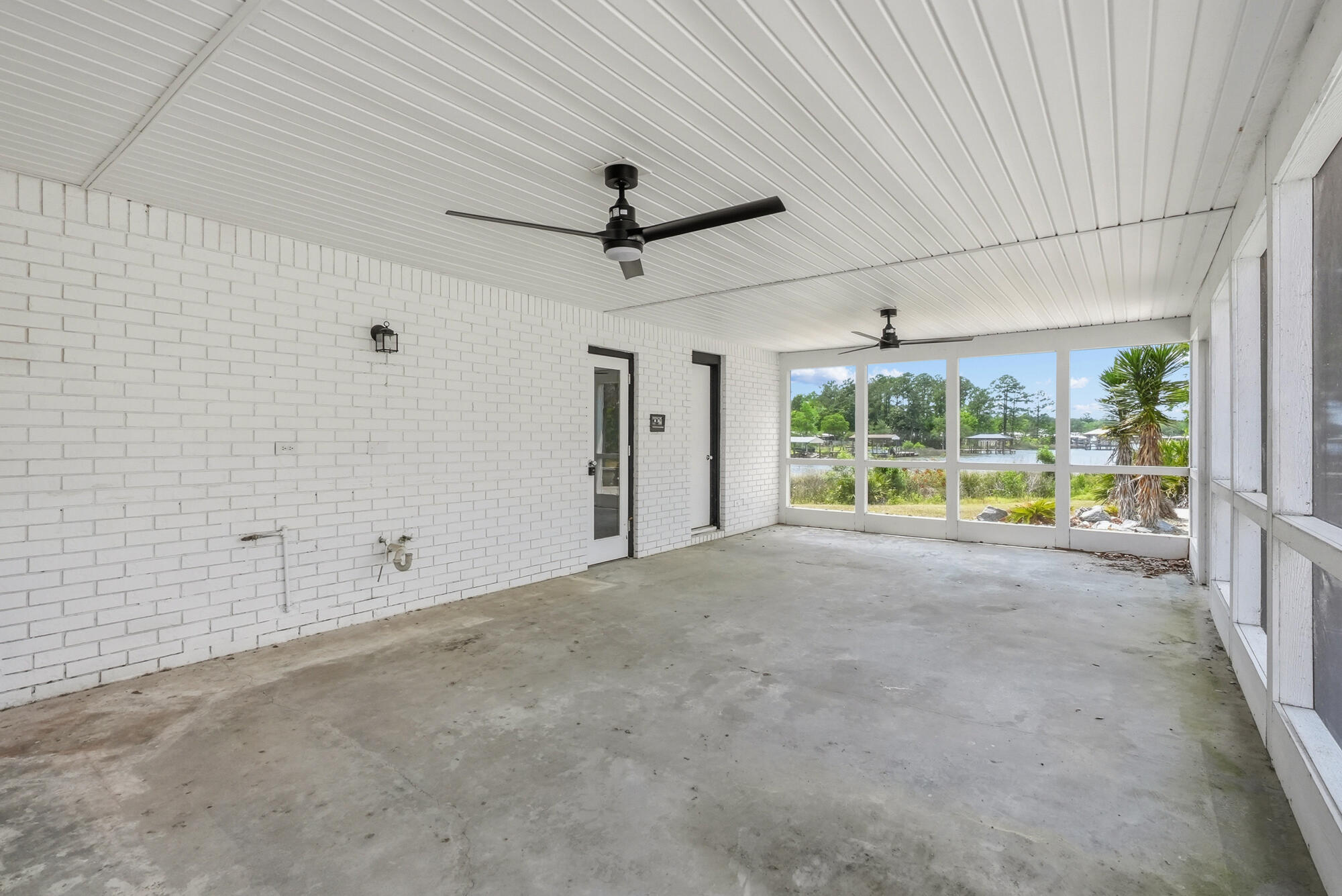 680 Mallet Bayou Road Freeport, FL 32439 - Photo 58 of 76 Screen Porch
