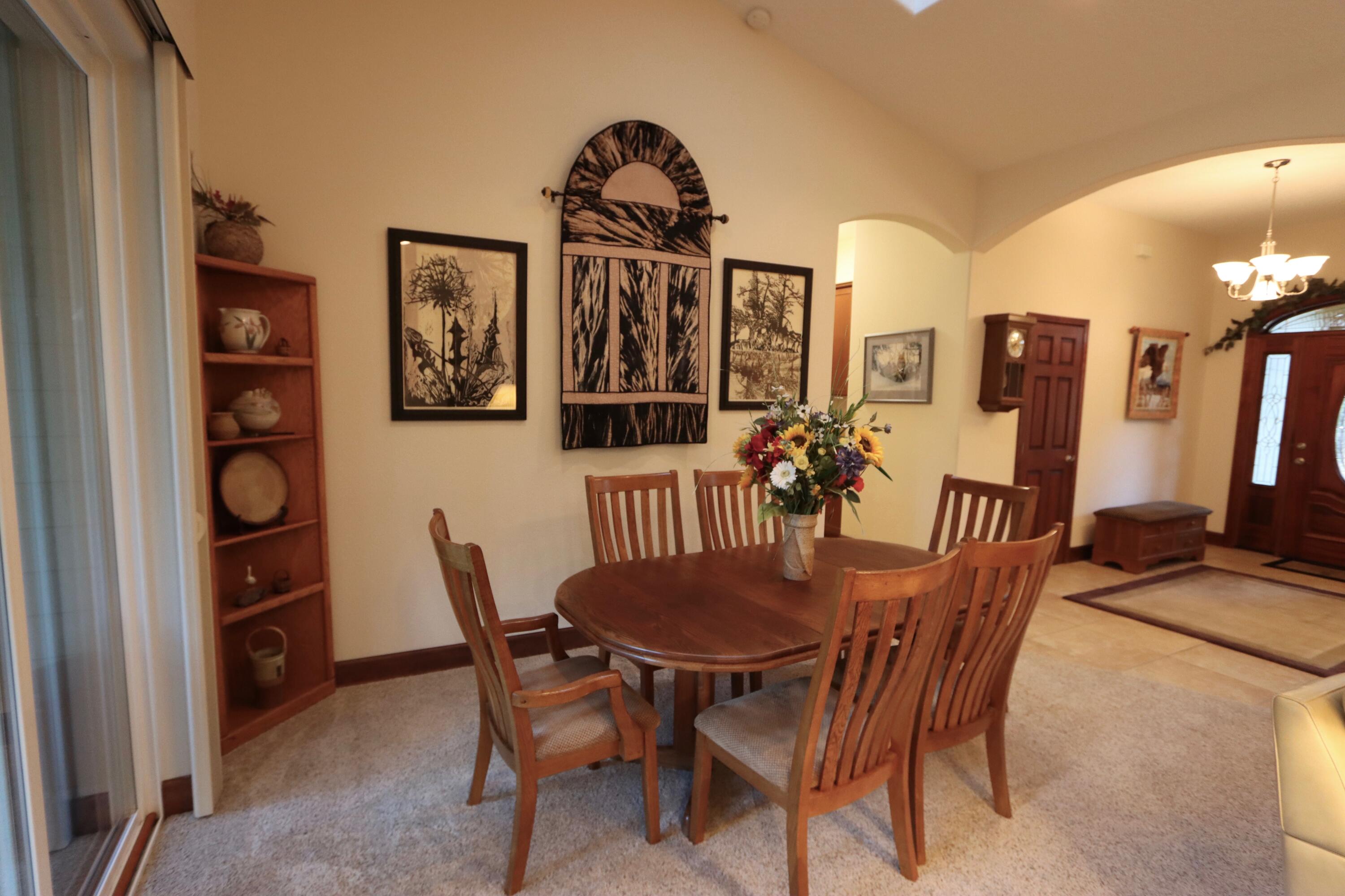 10537 Kestrel Road Klamath Falls, OR 97601 - Photo 15 of 46 IMG_1567