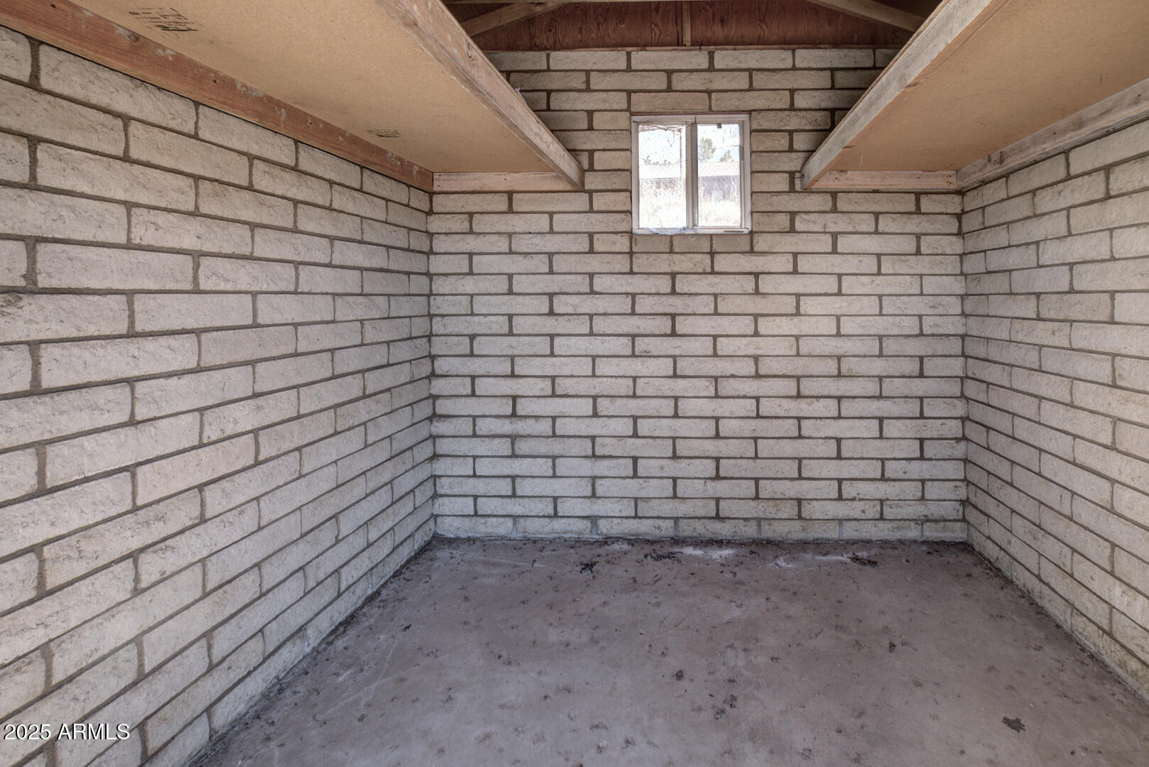 508 South Meadow Street Payson, AZ 85541 - Photo 23 of 29 a bathroom with a shower