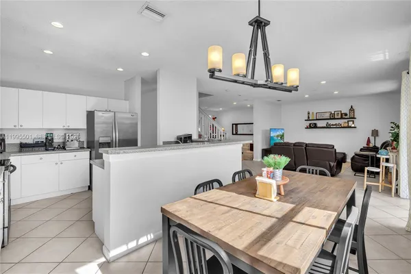 $4,800 | 1058 Tupelo Way, Weston, FL 33327