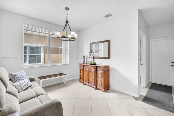 $4,800 | 1058 Tupelo Way, Weston, FL 33327