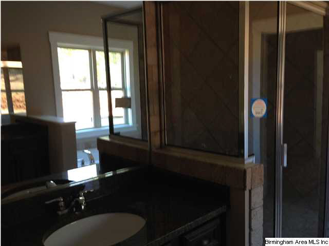892 Valley Circle Leeds, AL 35094 - Photo 11 of 21