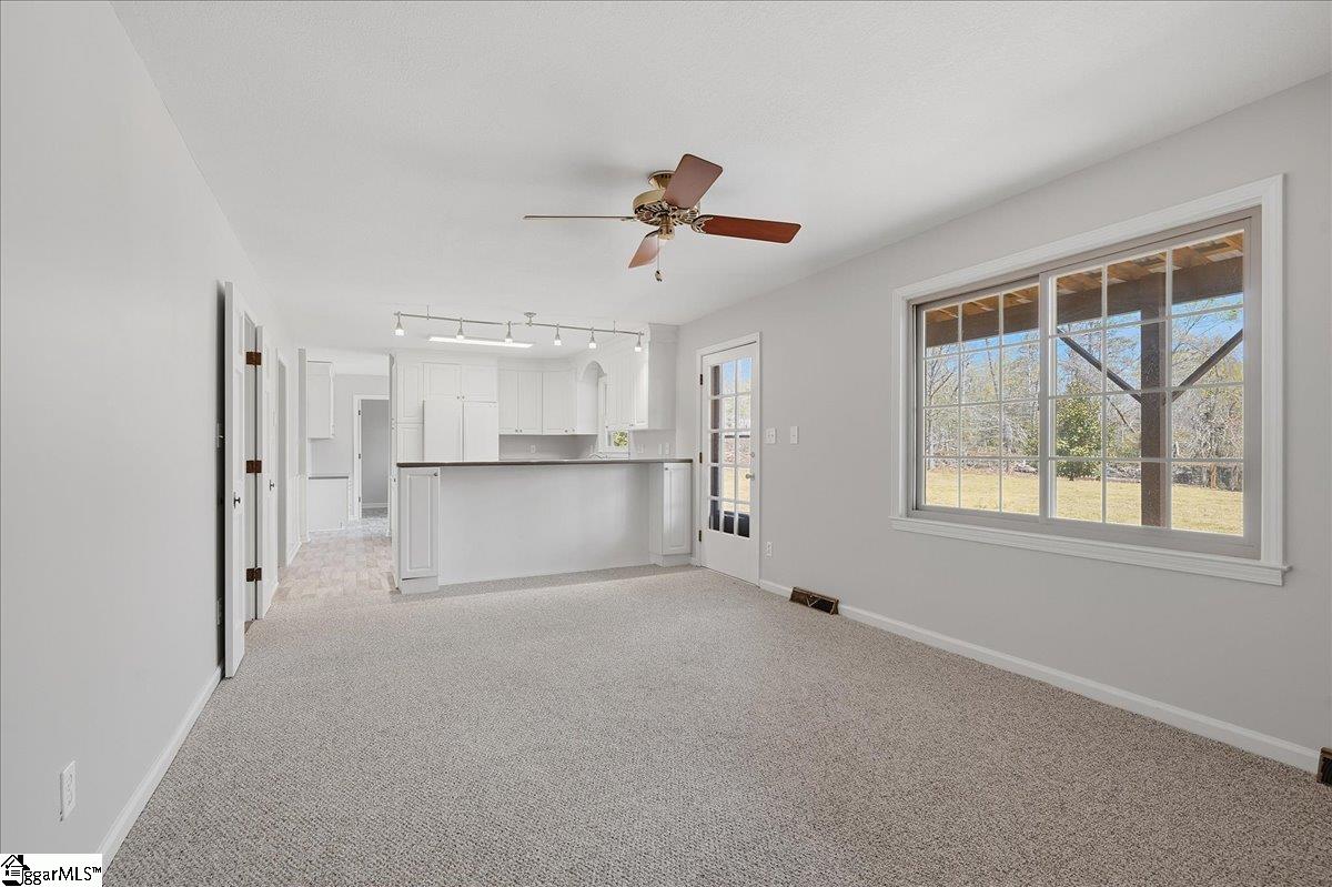 205 Coachman Drive Simpsonville, SC 29681 - Photo 19 of 46