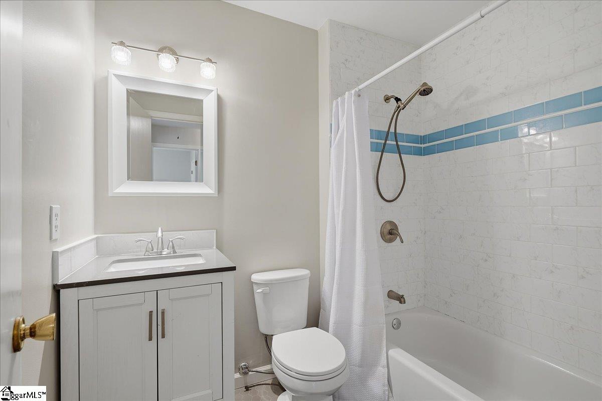 205 Coachman Drive Simpsonville, SC 29681 - Photo 32 of 46