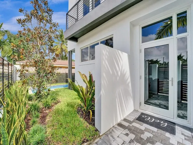 $1,399,000 | 1226 Northeast 15th Avenue, Fort Lauderdale, FL 33304