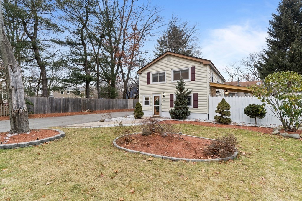 73 Comet Road Methuen, MA 01844 - Photo 3 of 36 Gallery Image 3