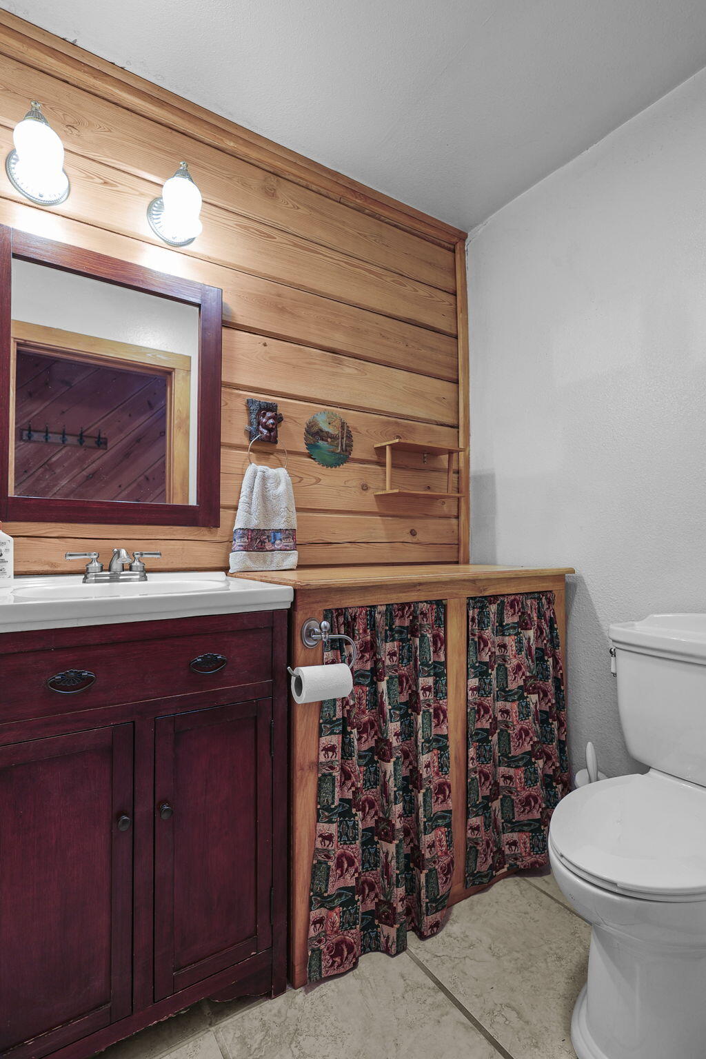 30909 Tinkerbell Lane Shingletown, CA 96088 - Photo 17 of 42 Bathroom