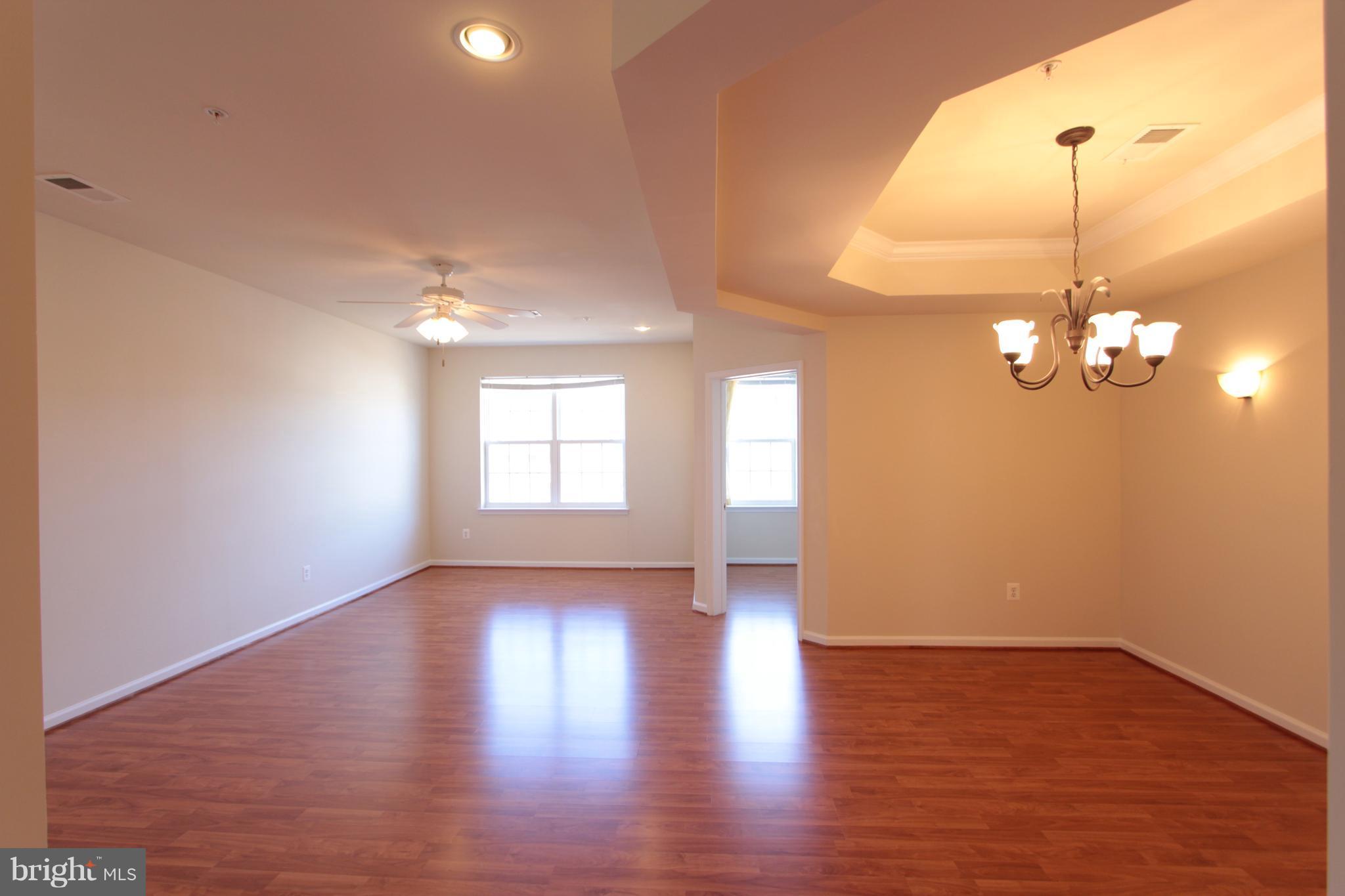 4495 B Beacon Grove Circle Fairfax, VA 22033 - Photo 3 of 20 Living Room