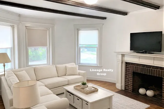 $6,100 | 157 Thorndike Street, Unit 1, Brookline, MA 02446