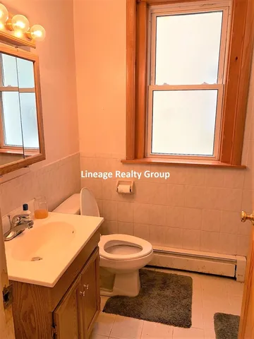 $6,100 | 157 Thorndike Street, Unit 1, Brookline, MA 02446