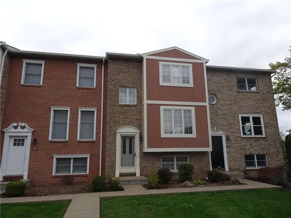 $146,900 | 109 Canterbury Commons, Indiana, PA 15701