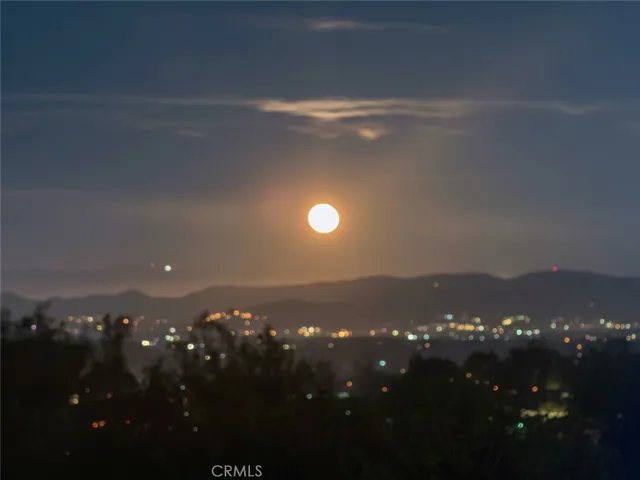 $1,850,000 | 1469 Topa View Terrace, Newbury Park, CA 91320