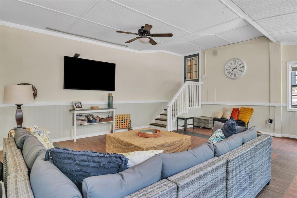 860 County Road 1627 Rusk, TX 75785 - Photo 11 of 37 a living room with furniture and a flat screen tv