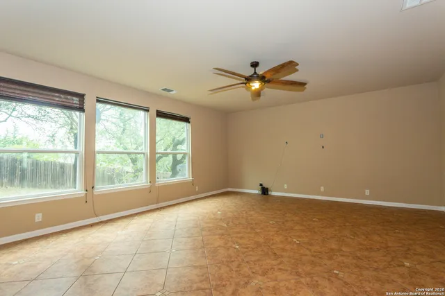 $2,600 | 331 Knights Cross Drive, San Antonio, TX 78258