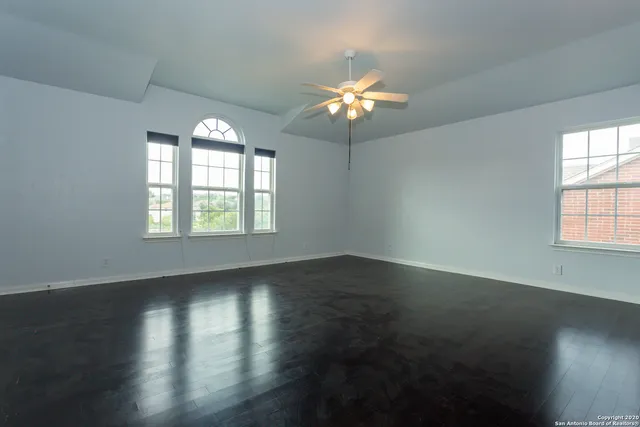 $2,600 | 331 Knights Cross Drive, San Antonio, TX 78258