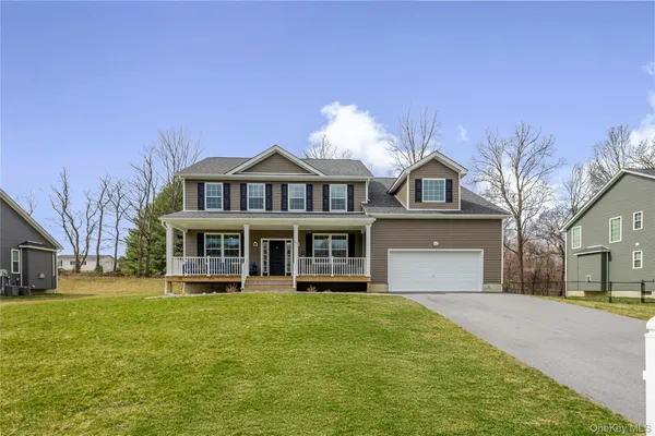 $700,000 | 77 Kensington Lane, Poughkeepsie, NY 12603