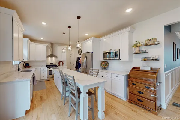 $700,000 | 77 Kensington Lane, Poughkeepsie, NY 12603