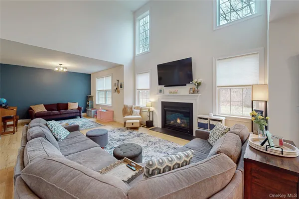 $700,000 | 77 Kensington Lane, Poughkeepsie, NY 12603