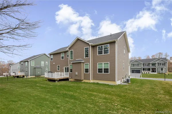 $700,000 | 77 Kensington Lane, Poughkeepsie, NY 12603