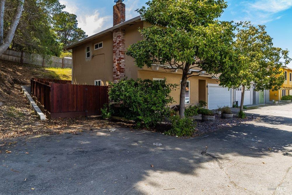 1026 View Drive El Sobrante, CA 94803 - Photo 2 of 54