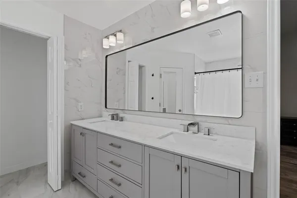 $3,000 | 107 High View Court, Decatur, TX 76234