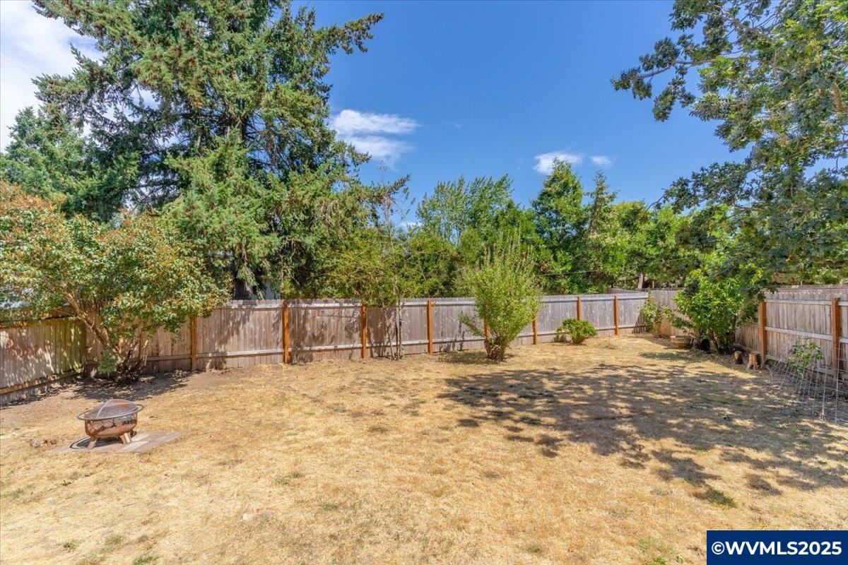 702 Rhododendron Street Lebanon, OR 97355 - Photo 28 of 32 Gallery Image 28