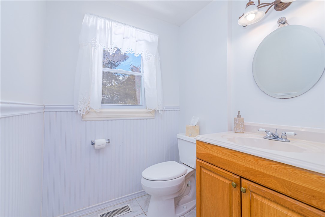 143 Cedar Road Charlestown, RI 02813 - Photo 17 of 32