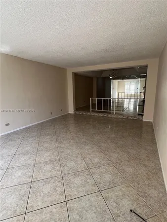 $164,900 | 3760 Inverrary Drive, Unit 2Z, Lauderhill, FL 33319