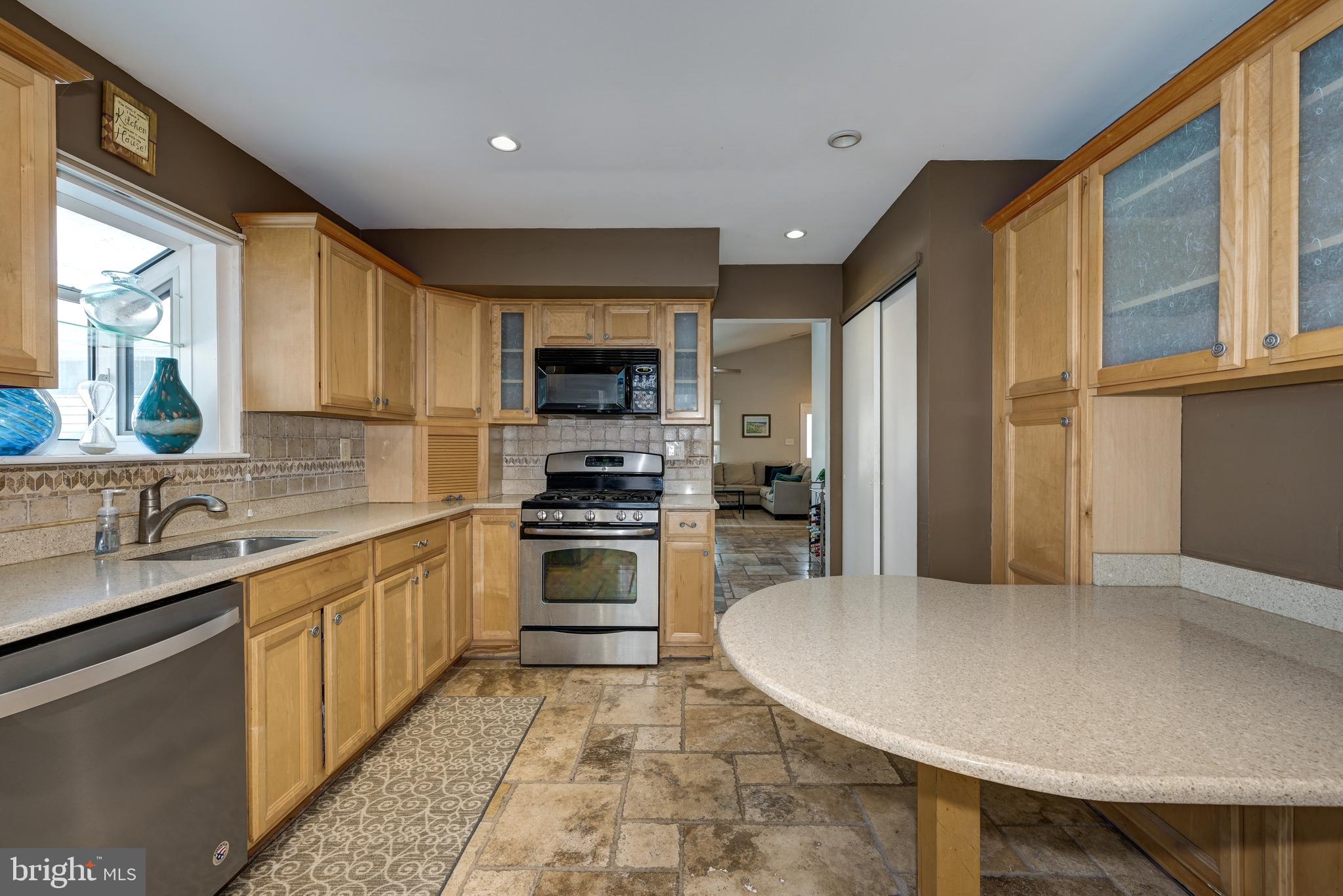 48 Longhurst Road Marlton, NJ 08053 - Photo 18 of 46 Gallery Image 18