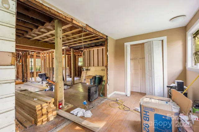 $349,900 | 141 Louisiana Avenue, Asheville, NC 28806