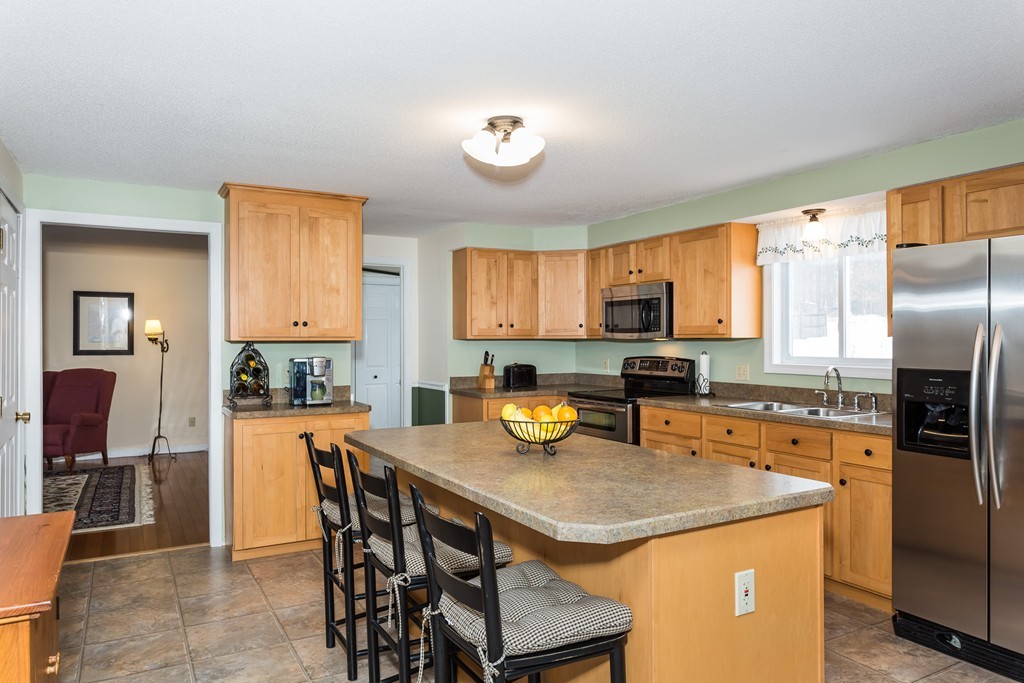 3 Nicholson Hill Road Southwick, MA 01077 - Photo 9 of 30 Gallery Image 9