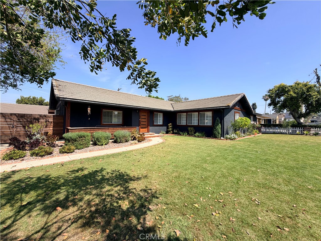 1721 East Ruddock Street Covina, CA 91724 - Photo 3 of 29