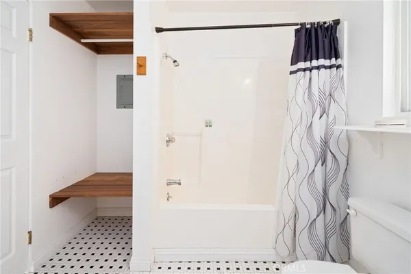 $6,000 | 1721 East Ruddock Street, Covina, CA 91724