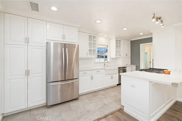 $6,000 | 1721 East Ruddock Street, Covina, CA 91724