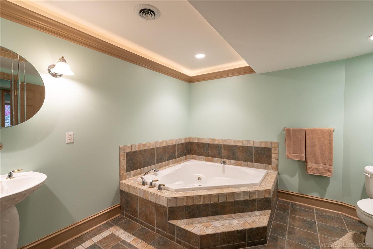 1772 North Fairview Lane Rochester Hills, MI 48306 - Photo 26 of 36