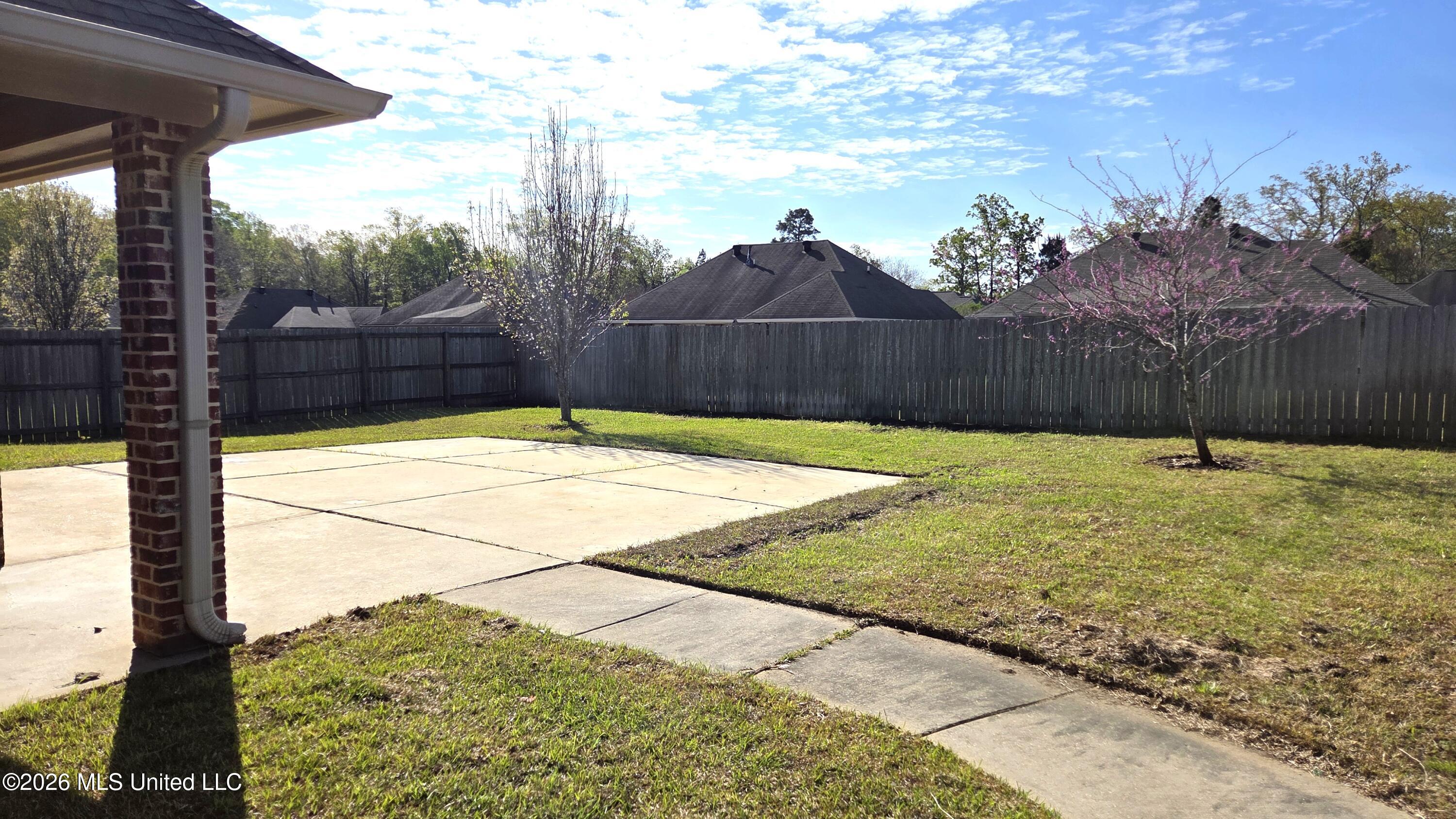 385 Austin Circle Brandon, MS 39047 - Photo 35 of 42 20260319_095205 (002)