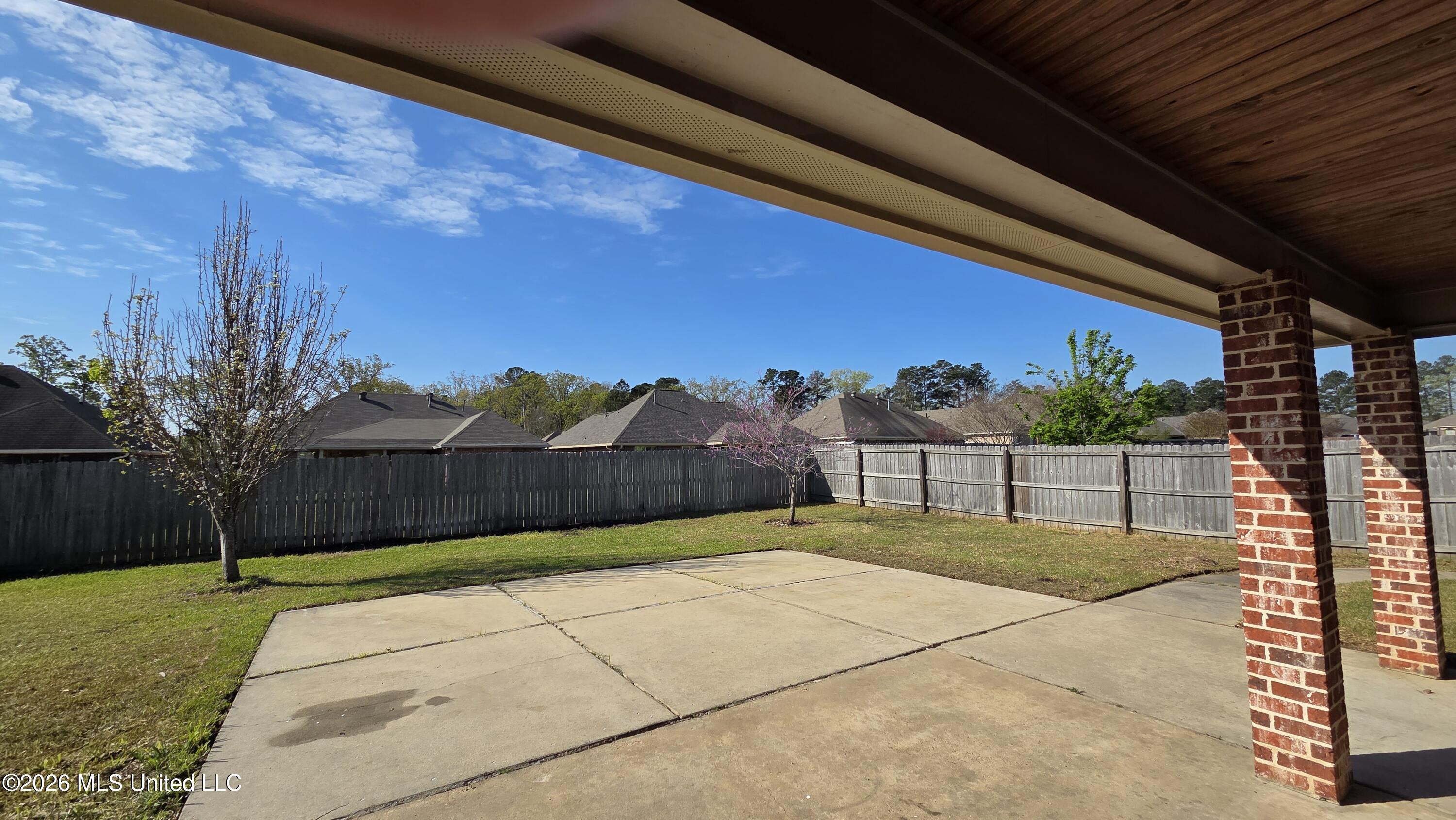 385 Austin Circle Brandon, MS 39047 - Photo 40 of 42 20260319_095436 (002)