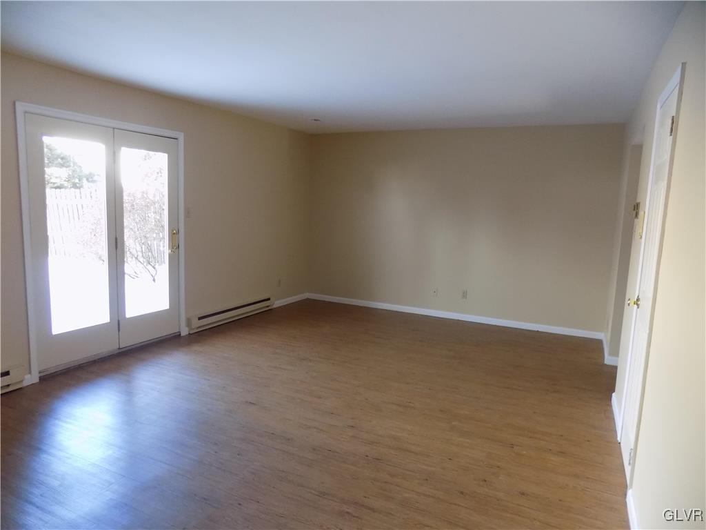 1100 Barnside Road Allentown, PA 18103 - Photo 2 of 20 1st floor family room