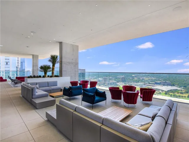 $4,800 | 301 West Avenue, Unit 2708, Austin, TX 78701