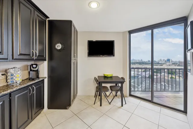 $345,000 | 3350 McCue Road, Unit 1504, Houston, TX 77056