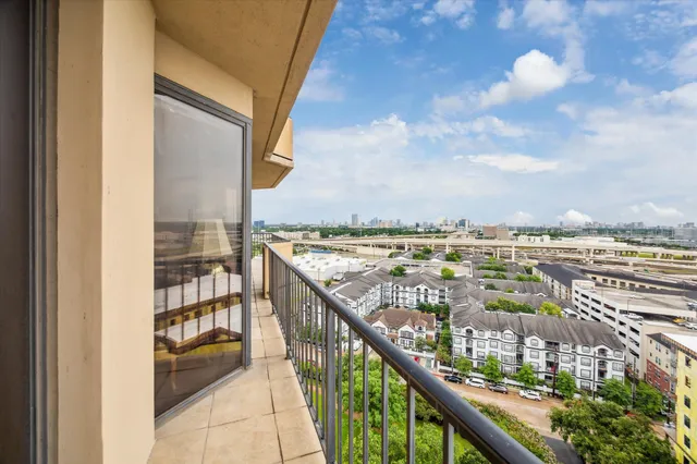 $345,000 | 3350 McCue Road, Unit 1504, Houston, TX 77056