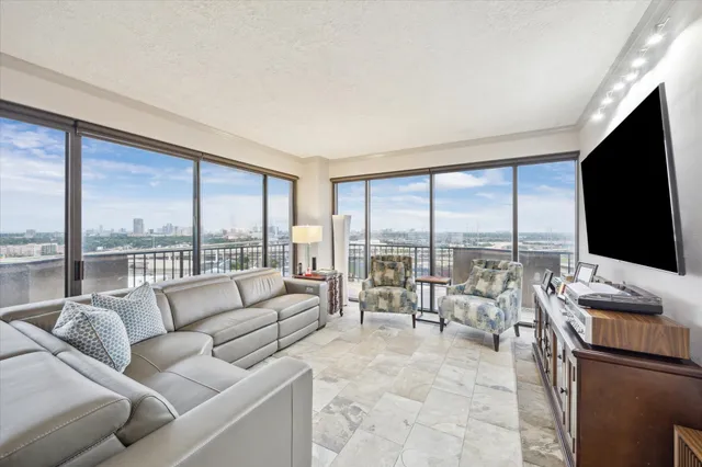 $345,000 | 3350 McCue Road, Unit 1504, Houston, TX 77056