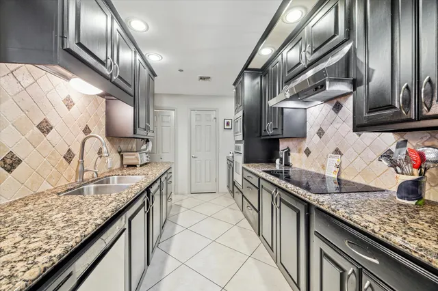 $345,000 | 3350 McCue Road, Unit 1504, Houston, TX 77056