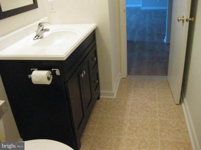 4056 Spring Run Court, Unit 10F Chantilly, VA 20151 - Photo 9 of 9 Bath #2